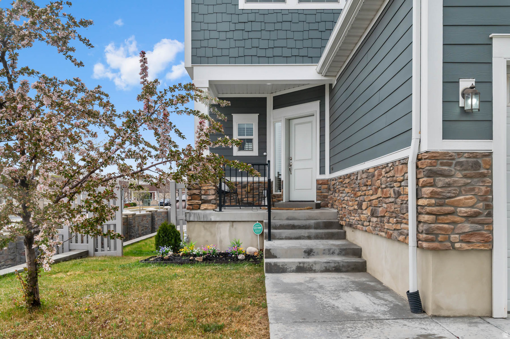 4696 W CAMELLIA LN Cedar Hills, UT 84062