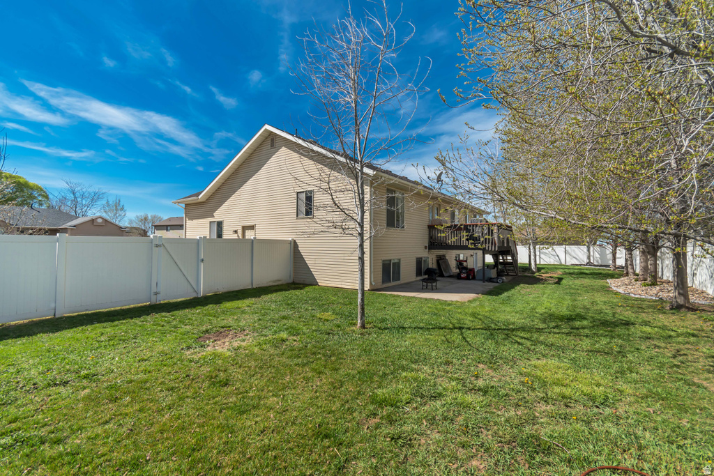 4928 W EAGLES LANDING ST West Point, UT 84015