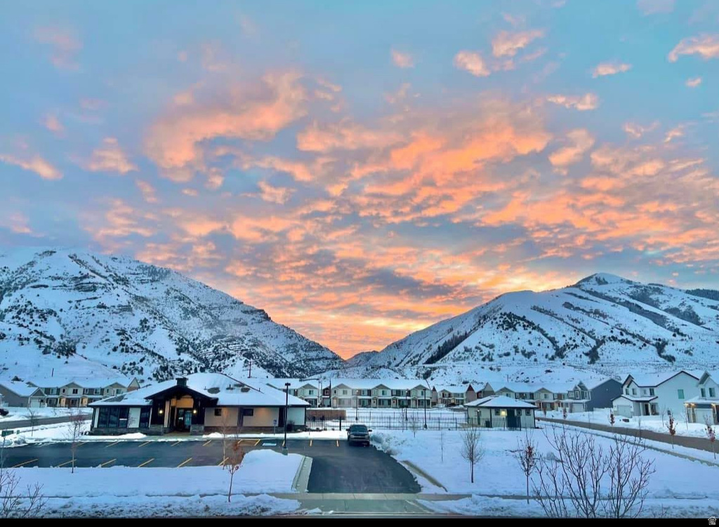 416 S 1440 E Hyrum, UT 84319