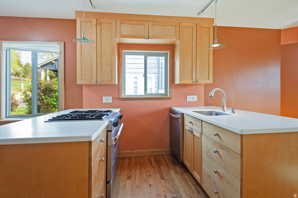 832 E 7TH AVE Salt Lake City, UT 84103