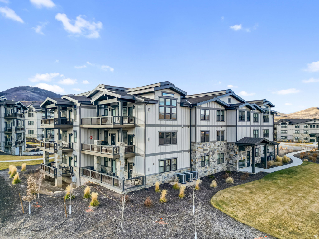 1145 W HELLING CIR #203 Heber City, UT 84032