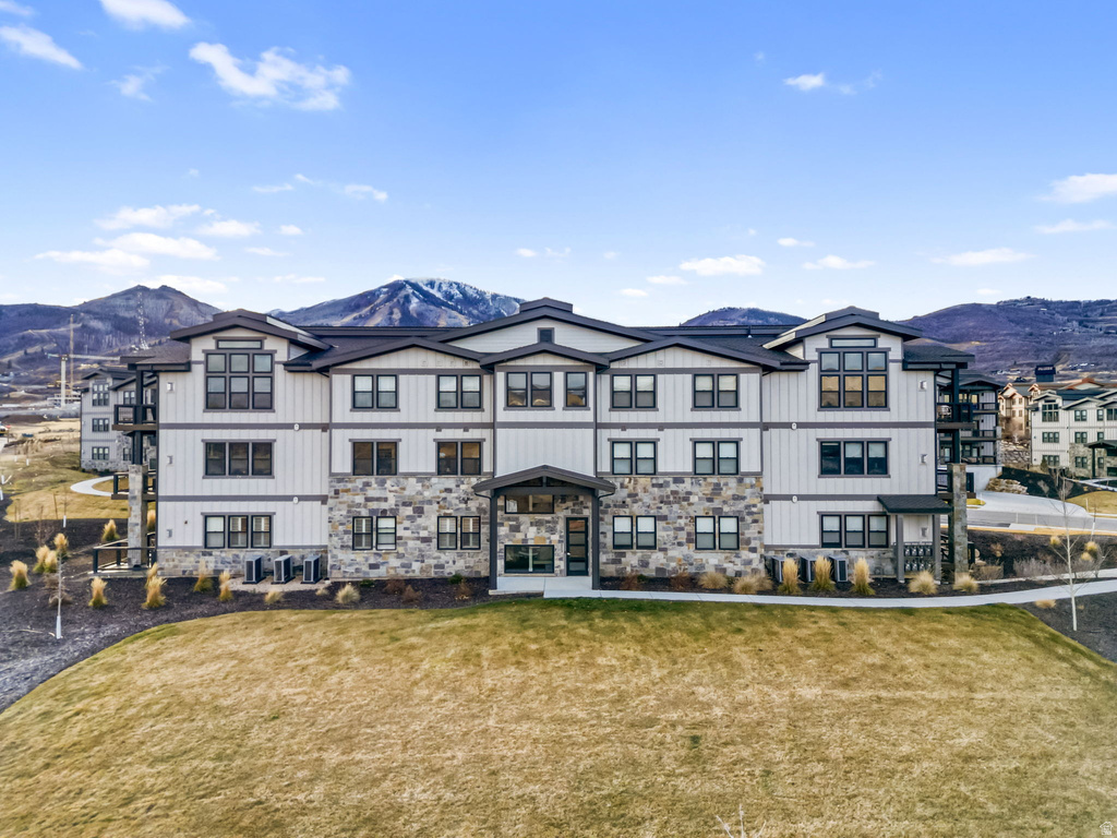 1145 W HELLING CIR #203 Heber City, UT 84032