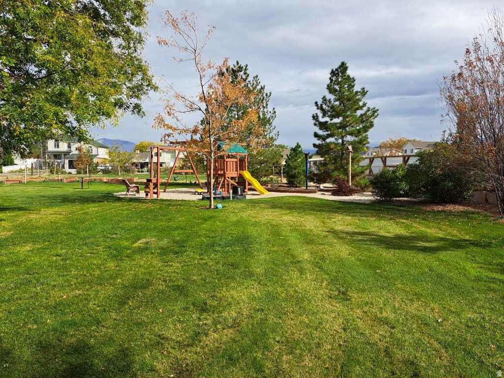 74 TRACKSIDE CIR Grantsville, UT 84029