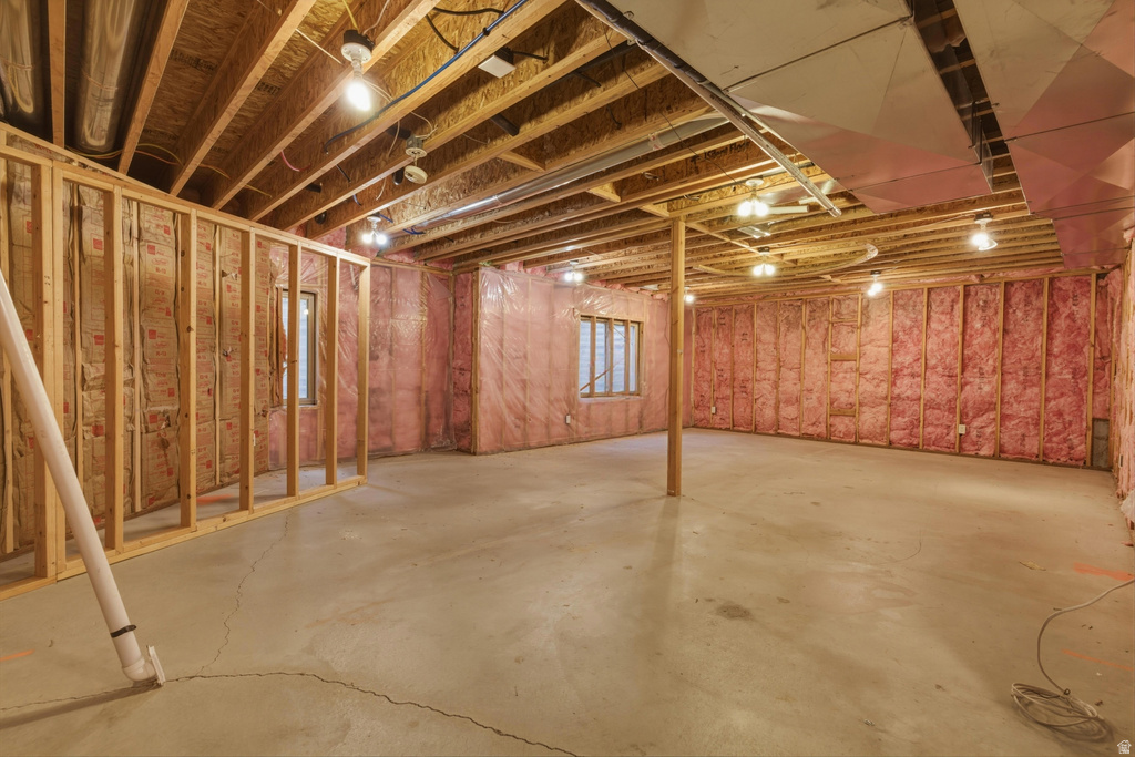 1991 S STATE ST Springville, UT 84663