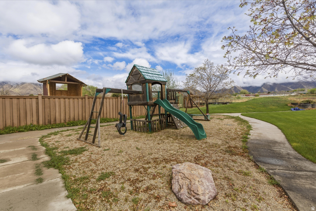 1991 S STATE ST Springville, UT 84663