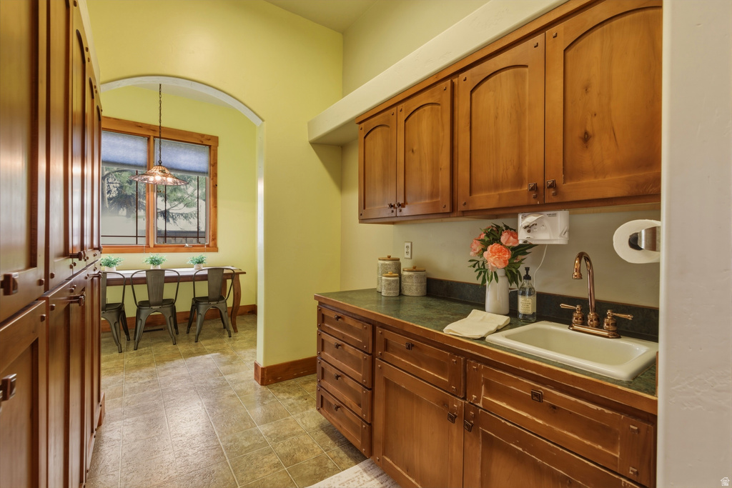 1991 S STATE ST Springville, UT 84663