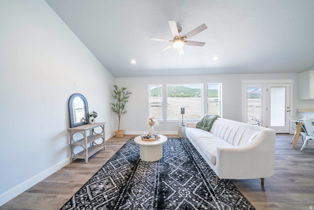 1236 N 700 E Nephi, UT 84648