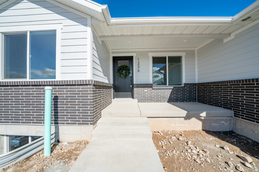 1236 N 700 E Nephi, UT 84648