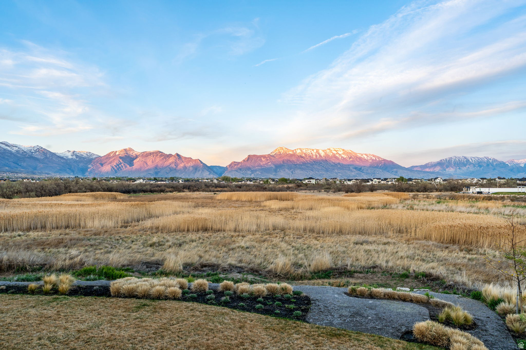 866 N PEARL DR Lehi, UT 84048