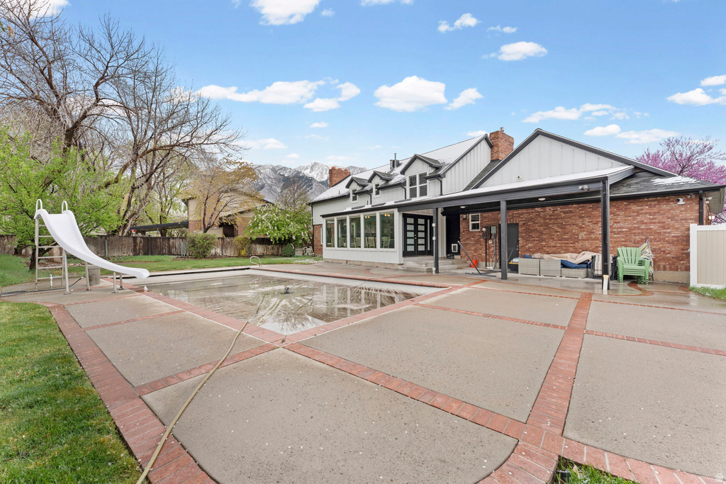 1935 E BRANDON PARK PL Sandy, UT 84092