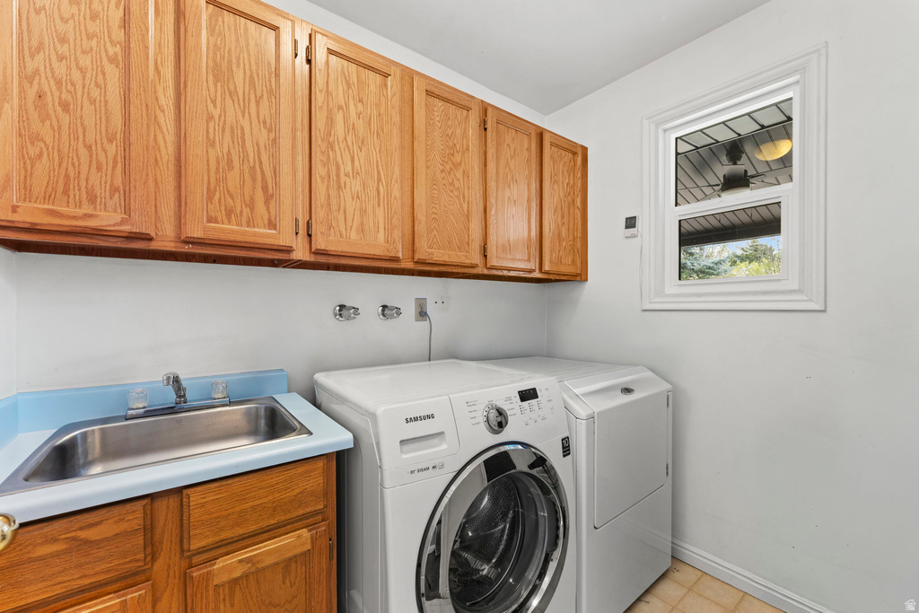 1935 E BRANDON PARK PL Sandy, UT 84092