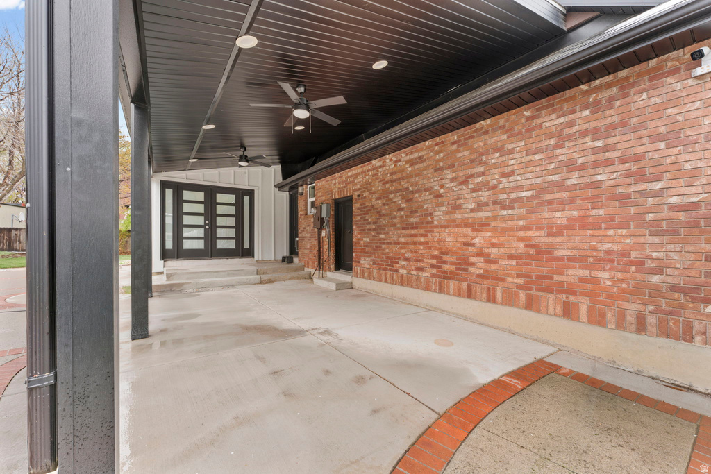 1935 E BRANDON PARK PL Sandy, UT 84092