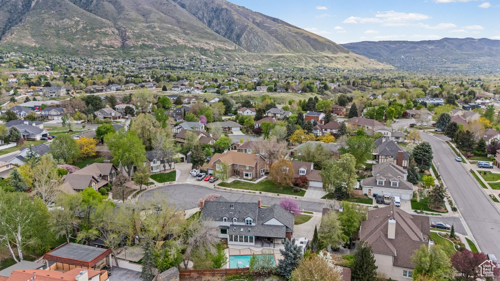 1935 E BRANDON PARK PL Sandy, UT 84092
