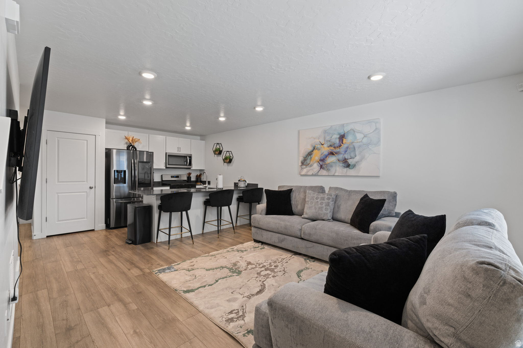 3881 S SILVER BANK DR Magna, UT 84044