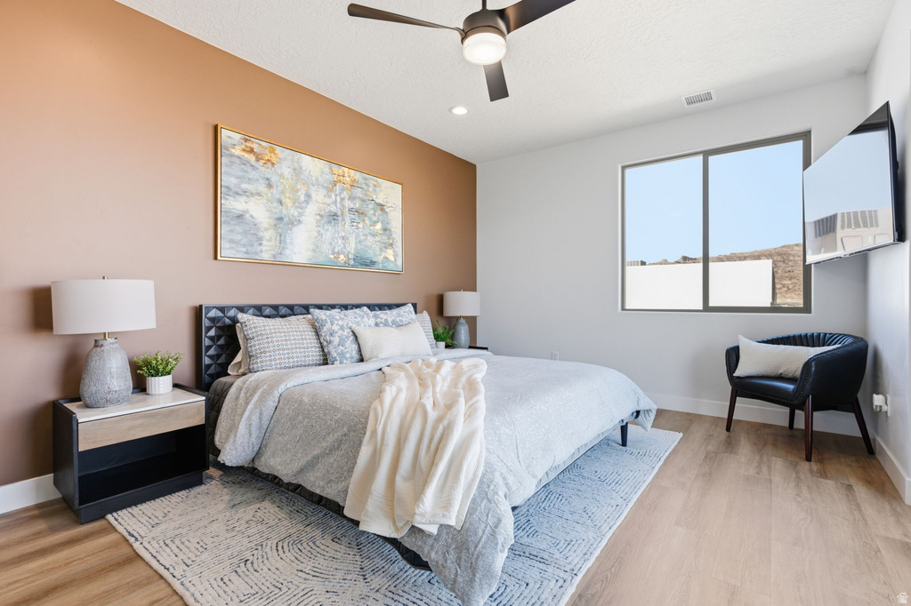 1330 E LONE ROCK DR Big Water, UT 84741