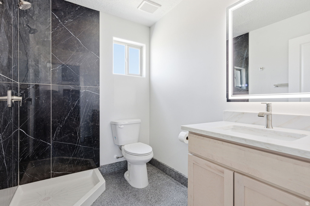 1330 E LONE ROCK DR Big Water, UT 84741