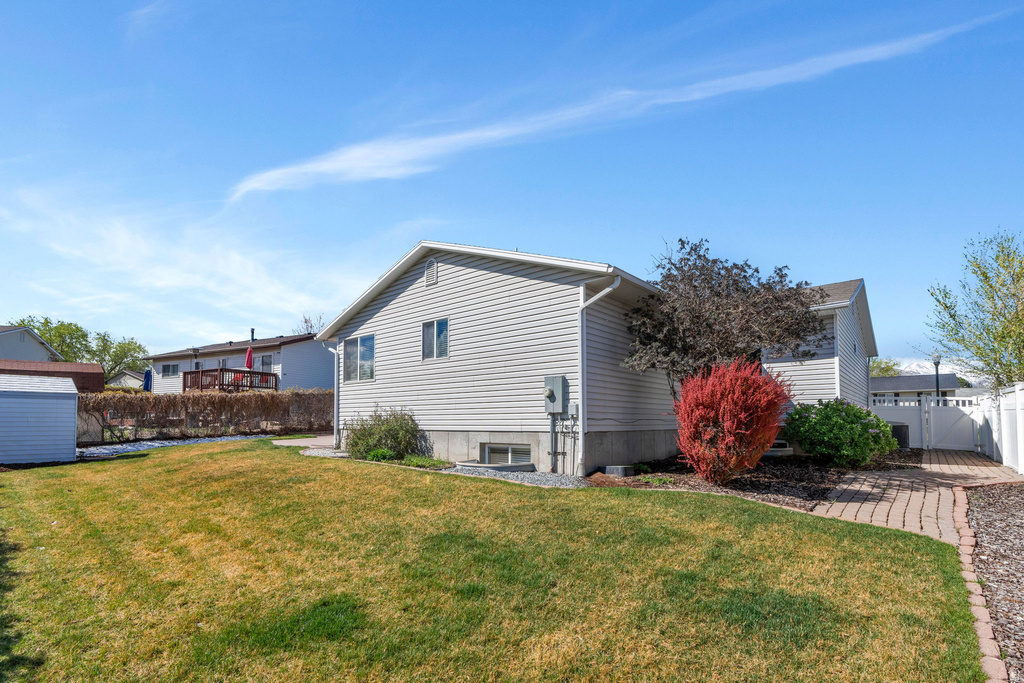 4049 S CASTLE VIEW DR West Valley City, UT 84128