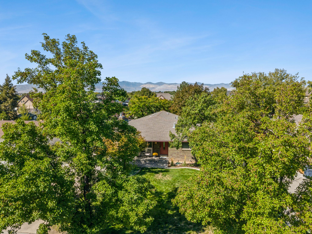 11404 S HIGH MESA DR Sandy, UT 84092