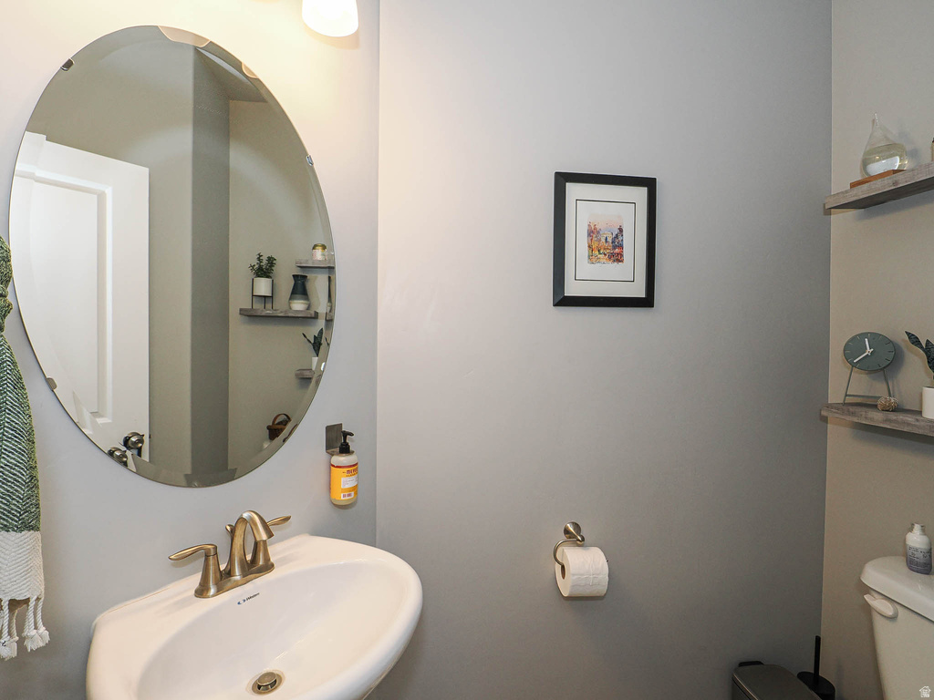 15335 S TARAWA DR Bluffdale, UT 84065