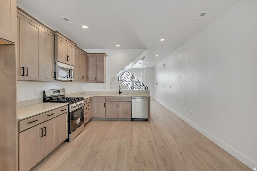 10999 S FREESTONE RD #111 South Jordan, UT 84009