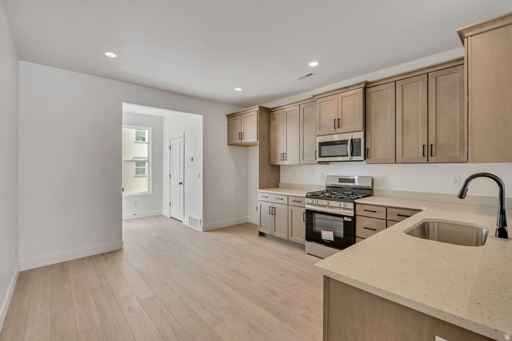 10999 S FREESTONE RD #111 South Jordan, UT 84009