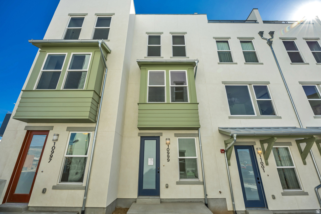 10999 S FREESTONE RD #111 South Jordan, UT 84009