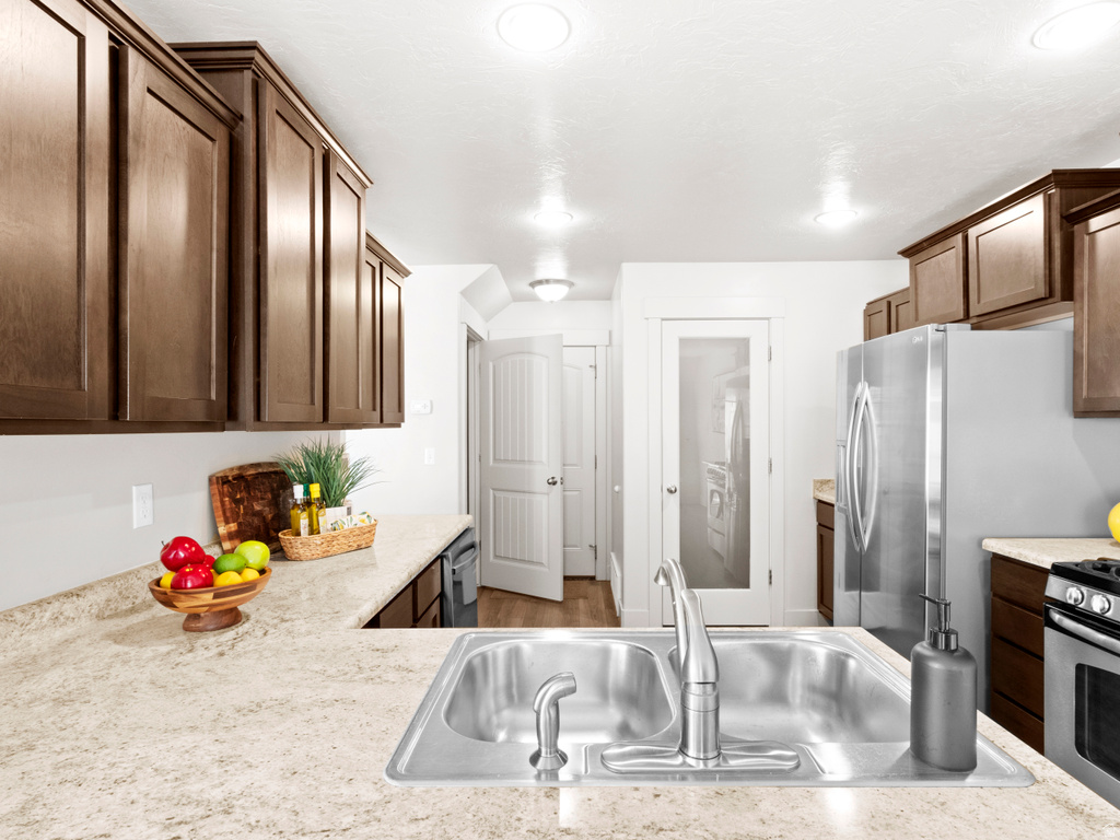 2278 E DEER PARK LN Draper, UT 84020