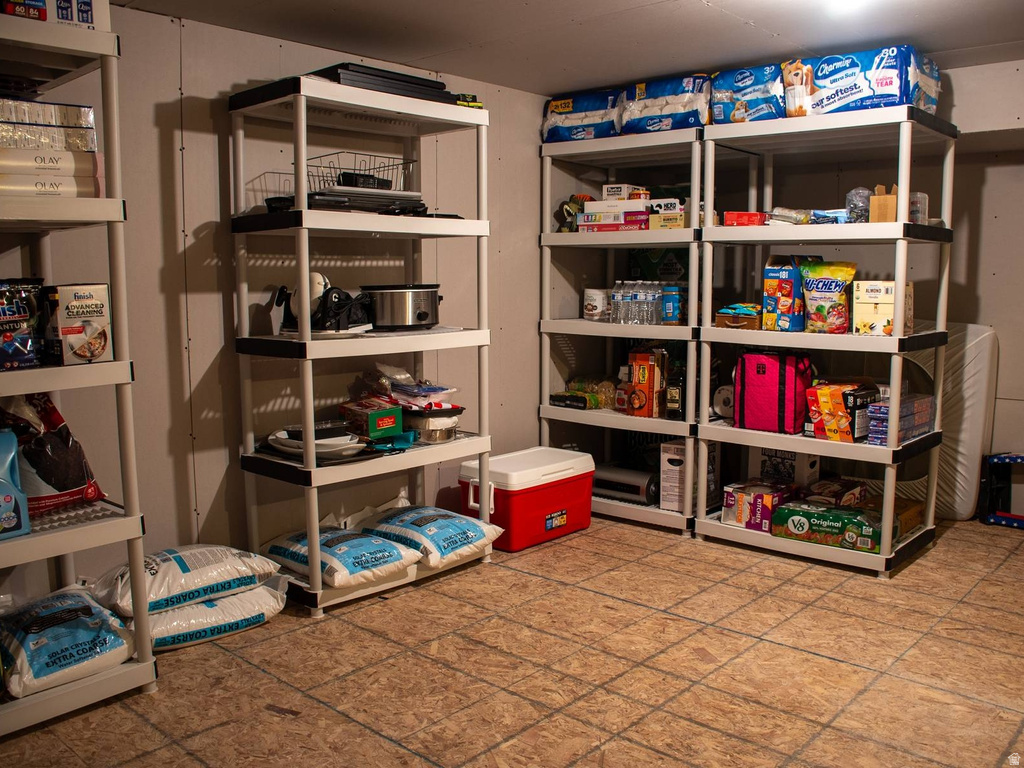 252 N SALTY LN Saratoga Springs, UT 84045