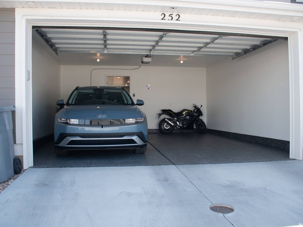 252 N SALTY LN Saratoga Springs, UT 84045