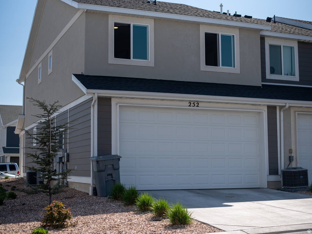 252 N SALTY LN Saratoga Springs, UT 84045