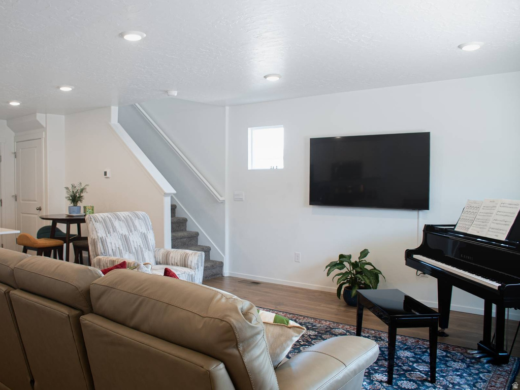 252 N SALTY LN Saratoga Springs, UT 84045