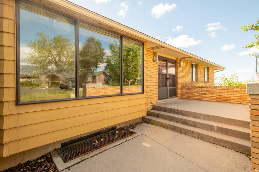 2534 E GRAND POINT CIR Sandy, UT 84092