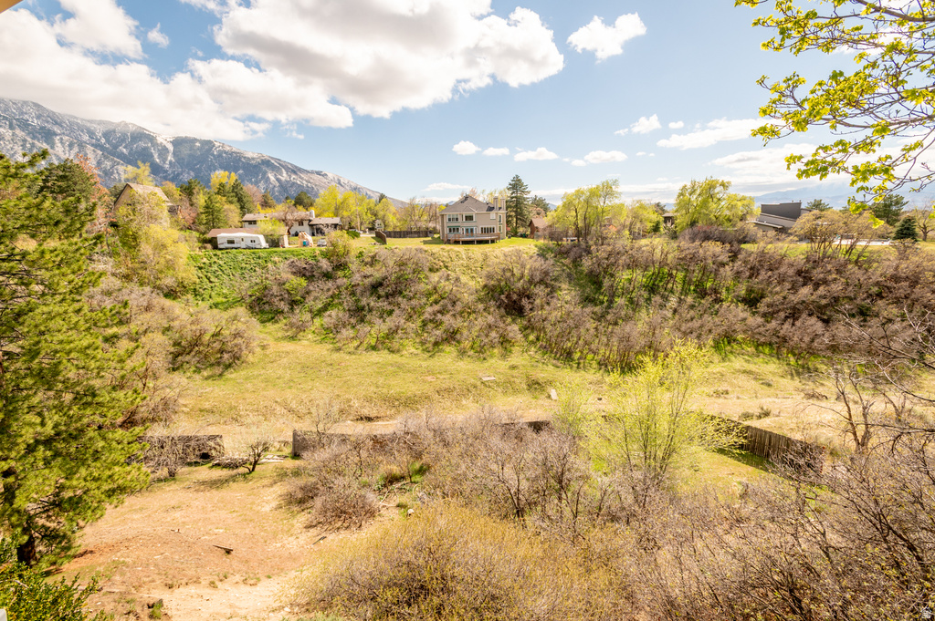 2534 E GRAND POINT CIR Sandy, UT 84092