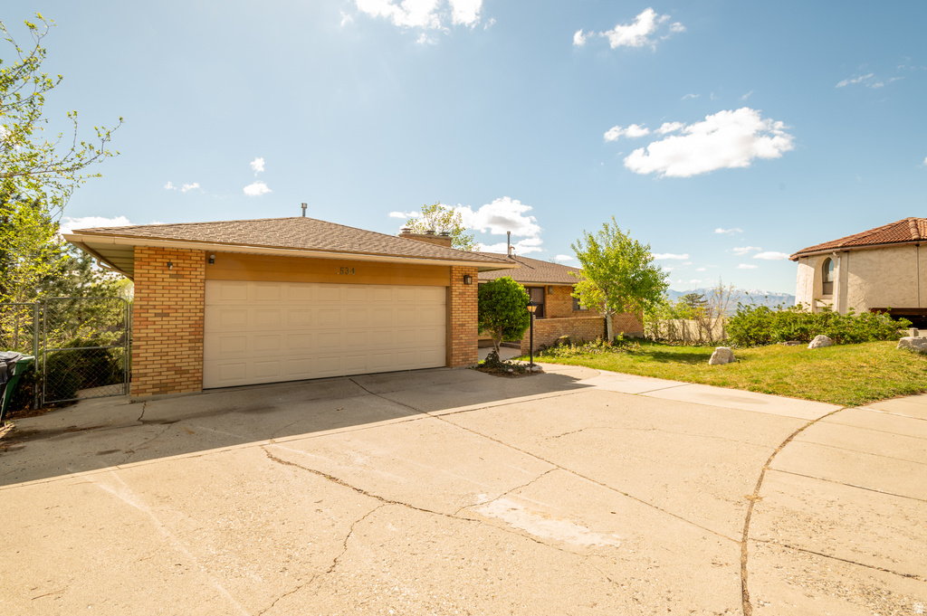 2534 E GRAND POINT CIR Sandy, UT 84092