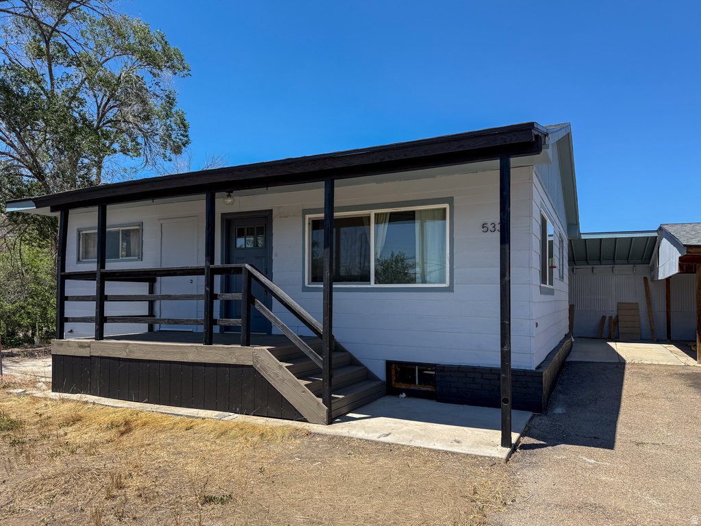 533 E 100 N photo 2