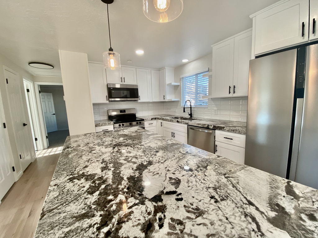 1440 W COUNTRYWOOD LN West Jordan, UT 84088