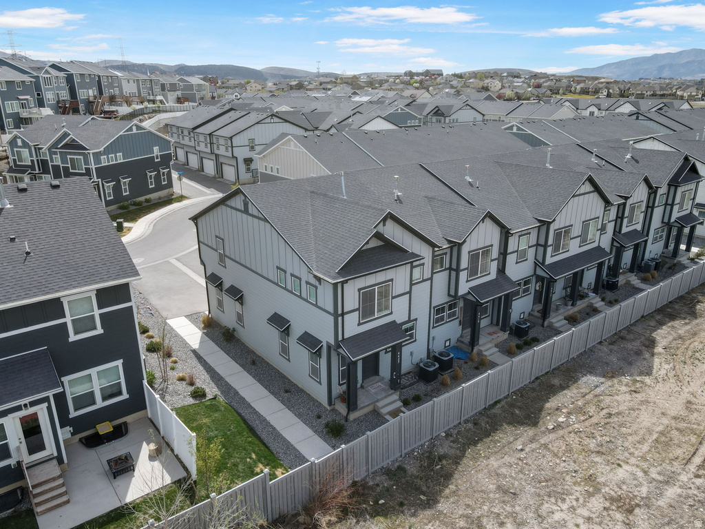 4423 E LONGLEAF LN Eagle Mountain, UT 84005