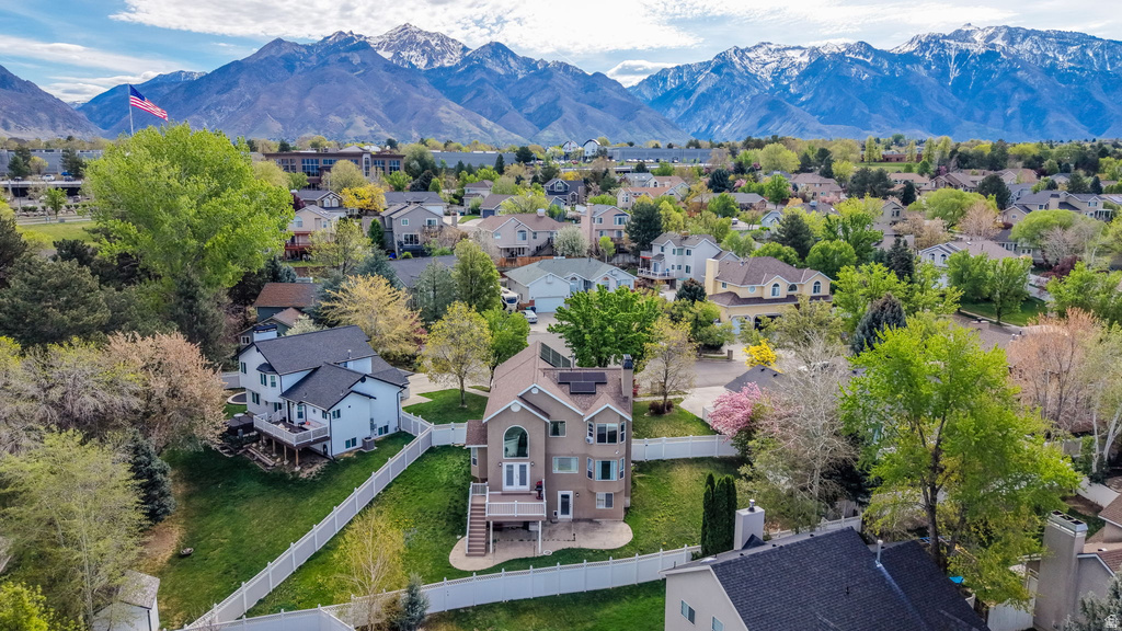 7910 S PEAR TREE CIR Sandy, UT 84094