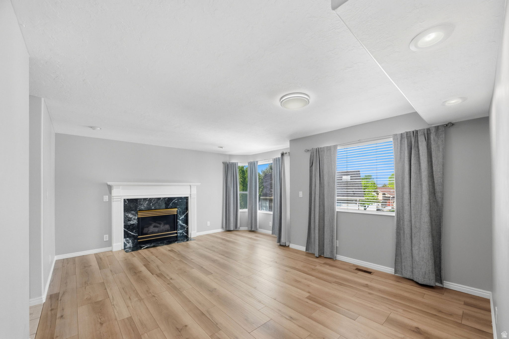 7910 S PEAR TREE CIR Sandy, UT 84094