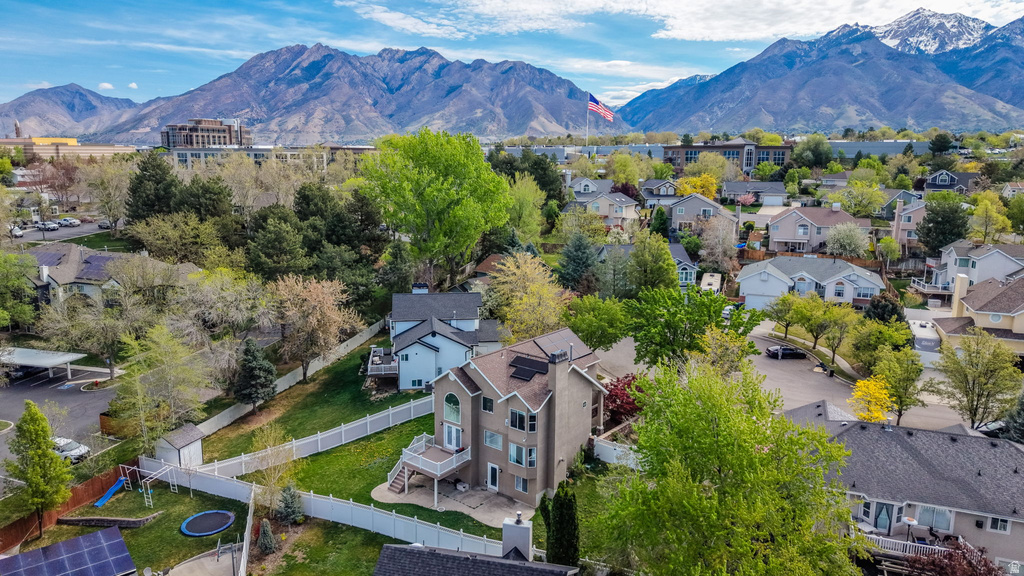 7910 S PEAR TREE CIR Sandy, UT 84094