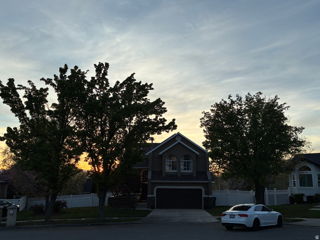 7910 S PEAR TREE CIR Sandy, UT 84094