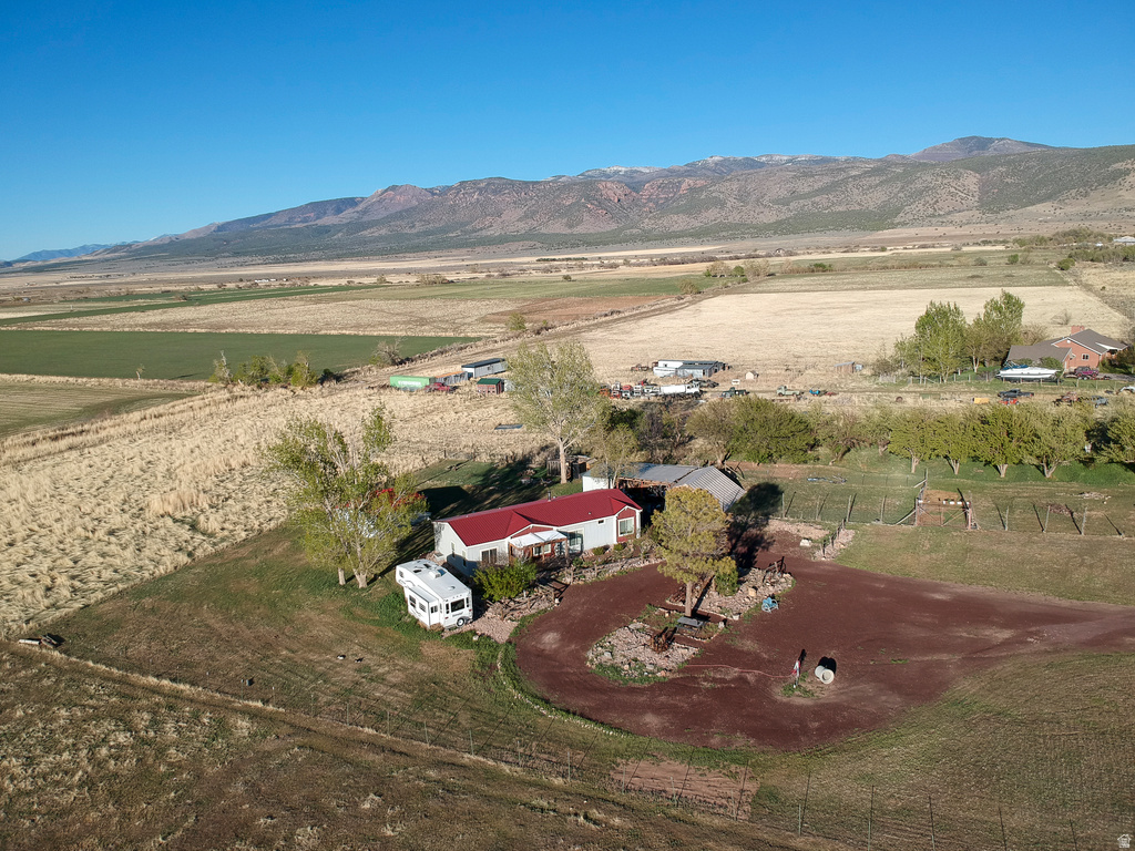 73 E 700 S Kanosh, UT 84637