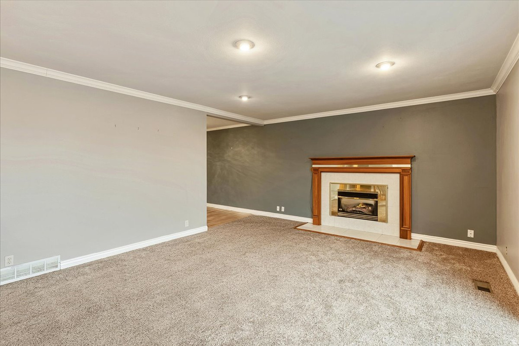 2196 E THISTLEWOOD WAY Sandy, UT 84092