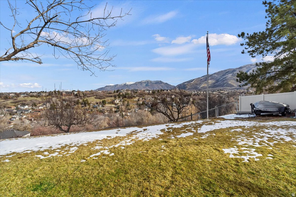 1845 E CHERRY LN Layton, UT 84040