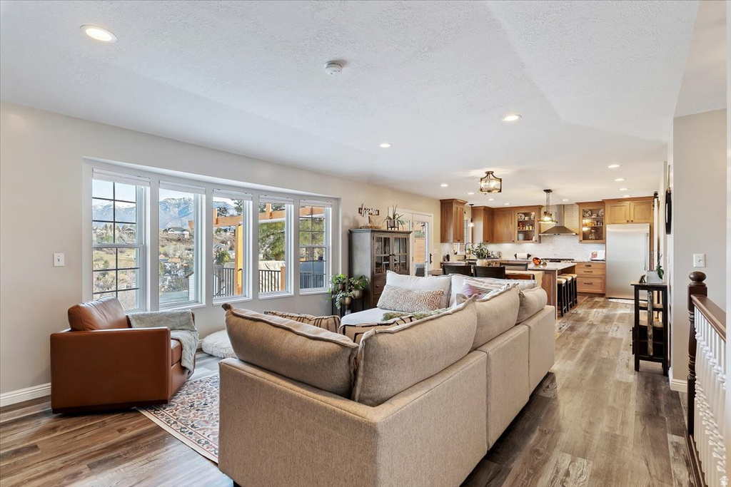 1845 E CHERRY LN Layton, UT 84040