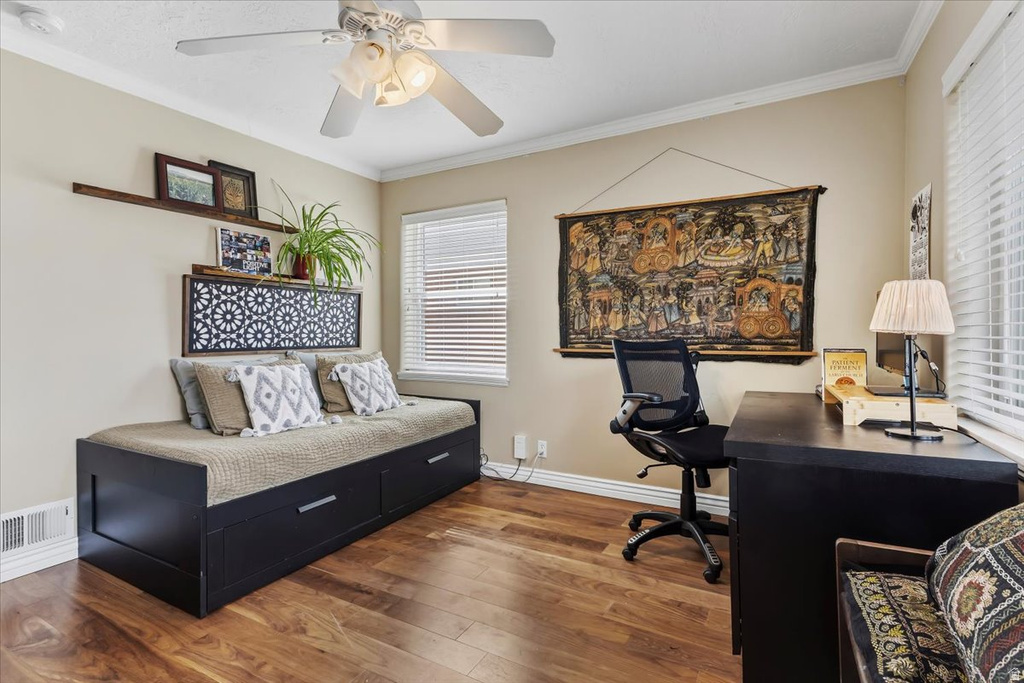 2015 S LAURELHURST DR Salt Lake City, UT 84108