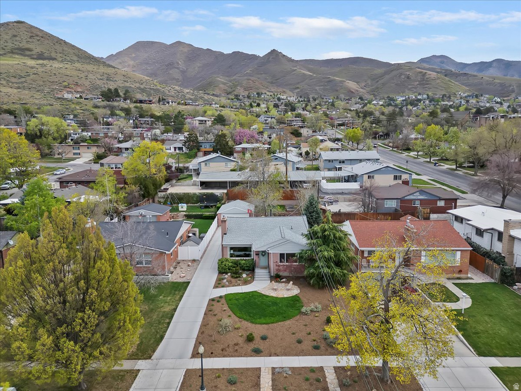 2015 S LAURELHURST DR Salt Lake City, UT 84108