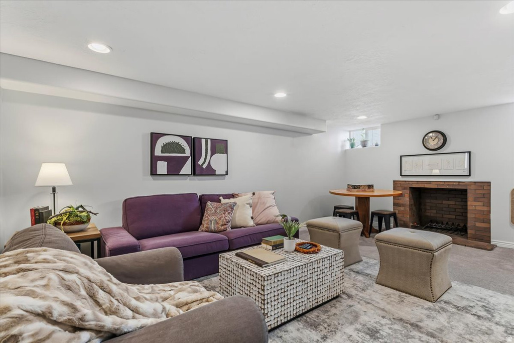 2015 S LAURELHURST DR Salt Lake City, UT 84108