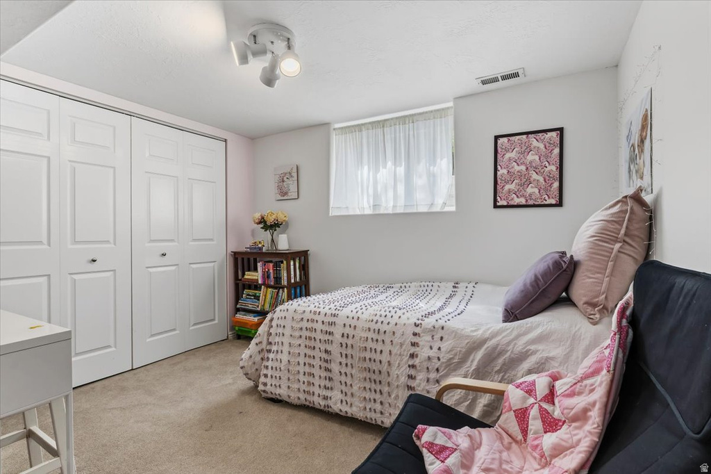 2015 S LAURELHURST DR Salt Lake City, UT 84108