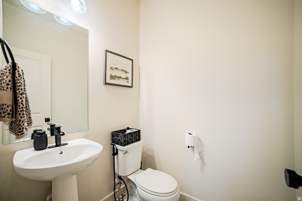 11736 S WATERCOURSE RD South Jordan, UT 84009